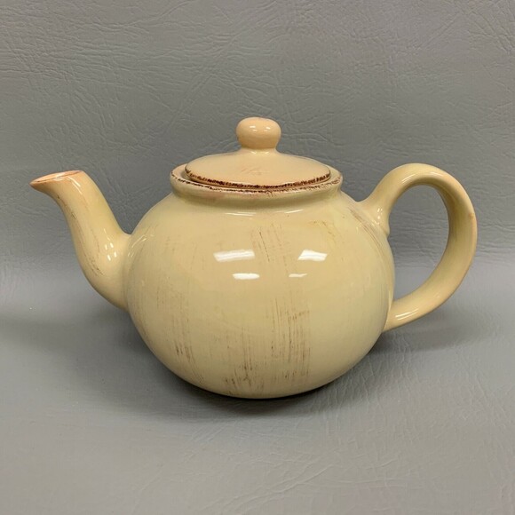 Mesa International Warner New Hampshire Hungary Yellow Tea Pot Signed - Picture 1 of 8